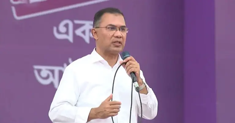 কথা বলছেন প্রধানমন্ত্রী